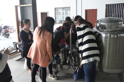 �z�wĥ��Ӗ�F���D